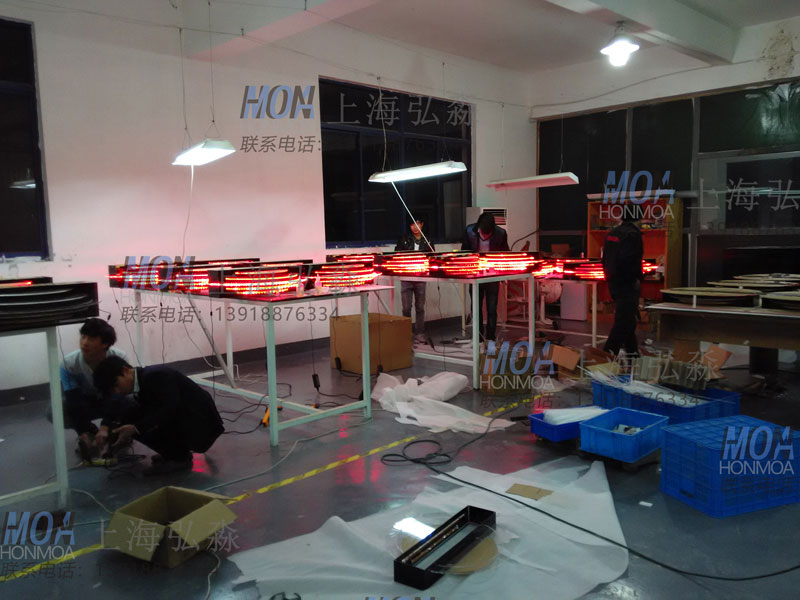 亞克力懸掛燈箱