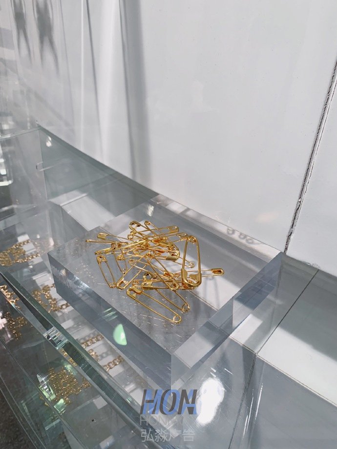 亞克力珠寶陳列臺(tái)